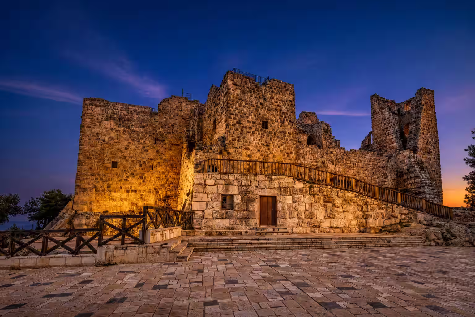 Tour to Ajloun Castle and ancient Jerash