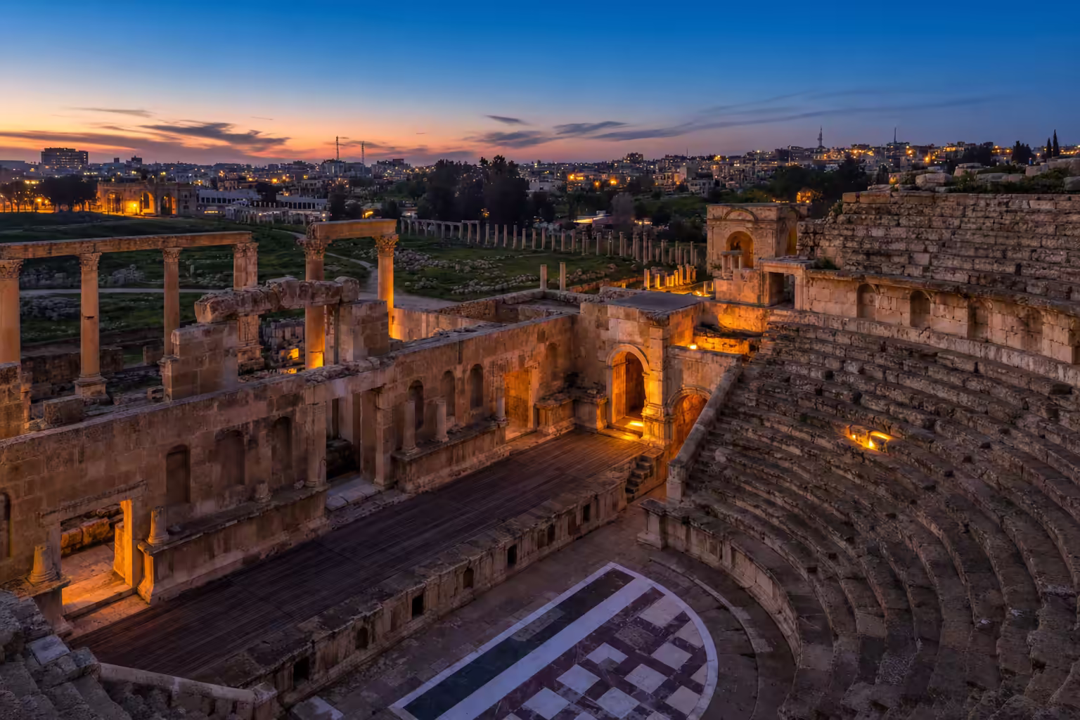 Tour to the ancient city of Jerash (Pompeii of the East)